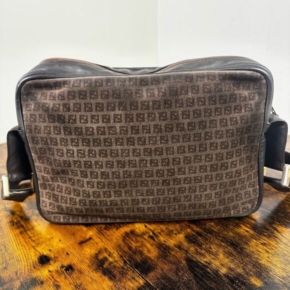 Fendi FF Vintage Suede Leather Shoulder Bag Brown - Picture 2 of 16